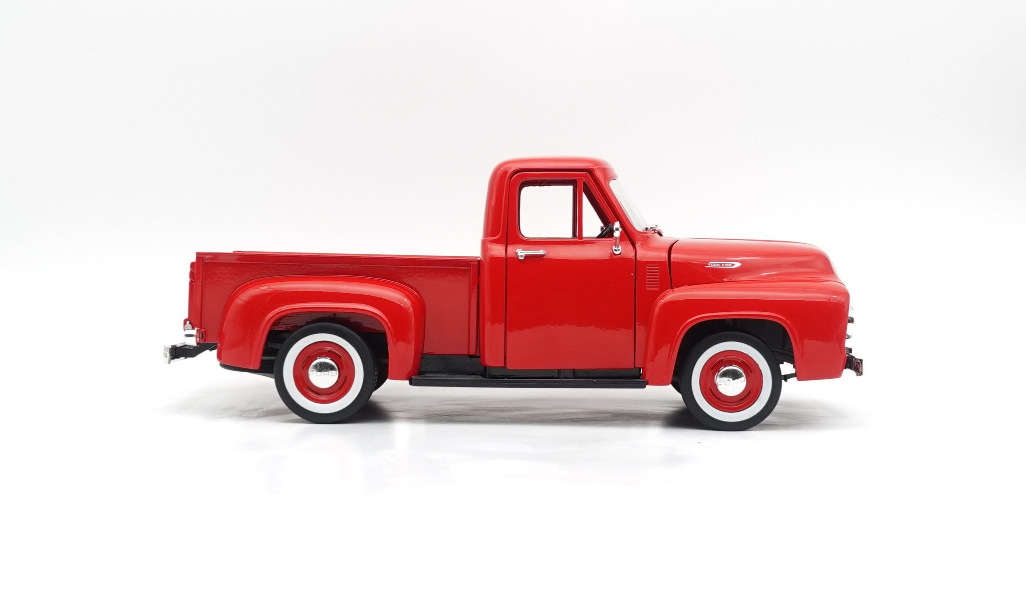 1953 Ford F-100 Pick Up -1:18 Scale Model Die Cast Car by Road Signatu –  Wizplex